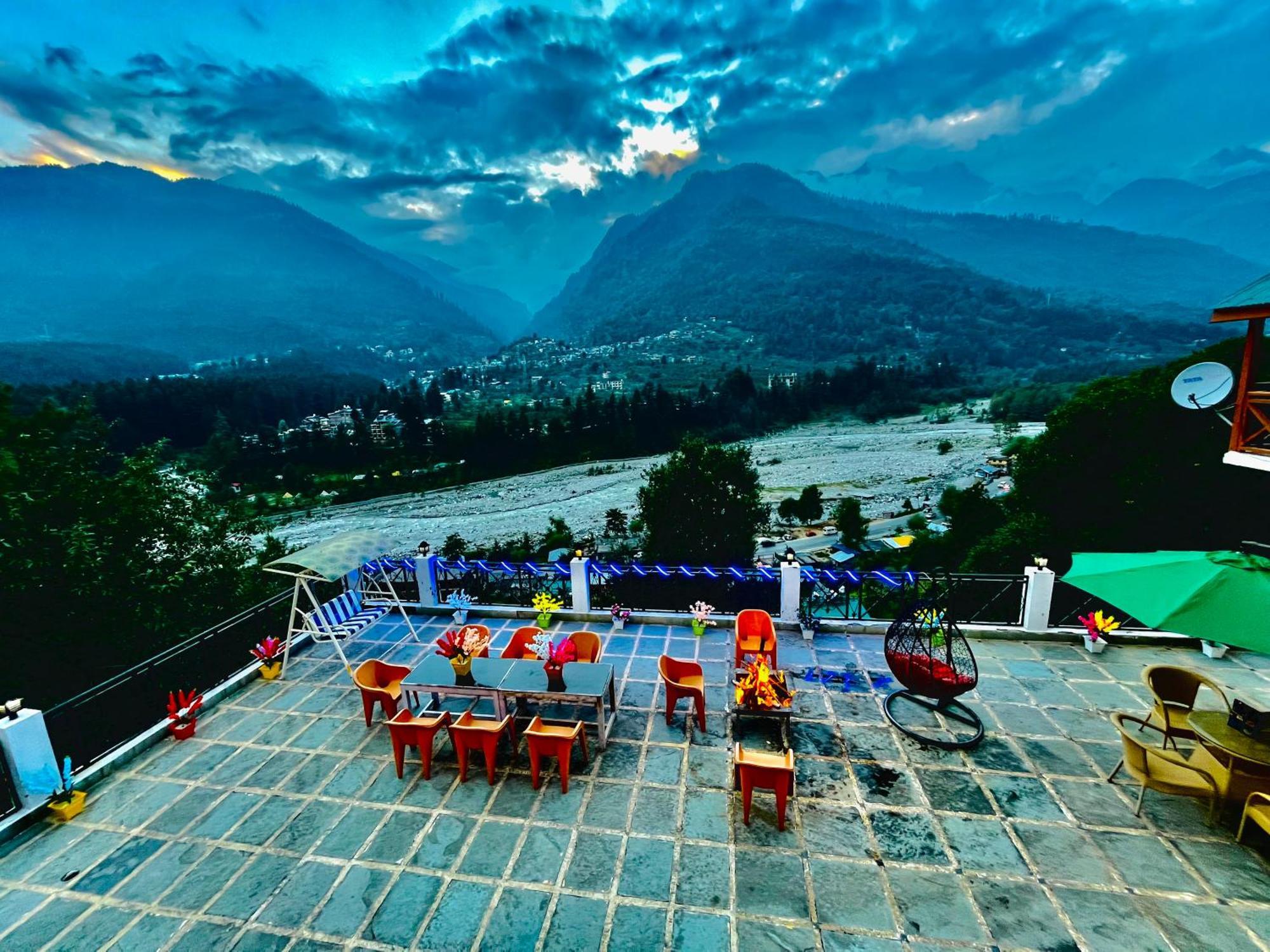 The Hollywood Vibes - #Riverview #Premium Rooms #Prime Location #Most Awarded #Parking #Top Rated #Open Terrace #Best Selling Hotel In Manali Ngoại thất bức ảnh