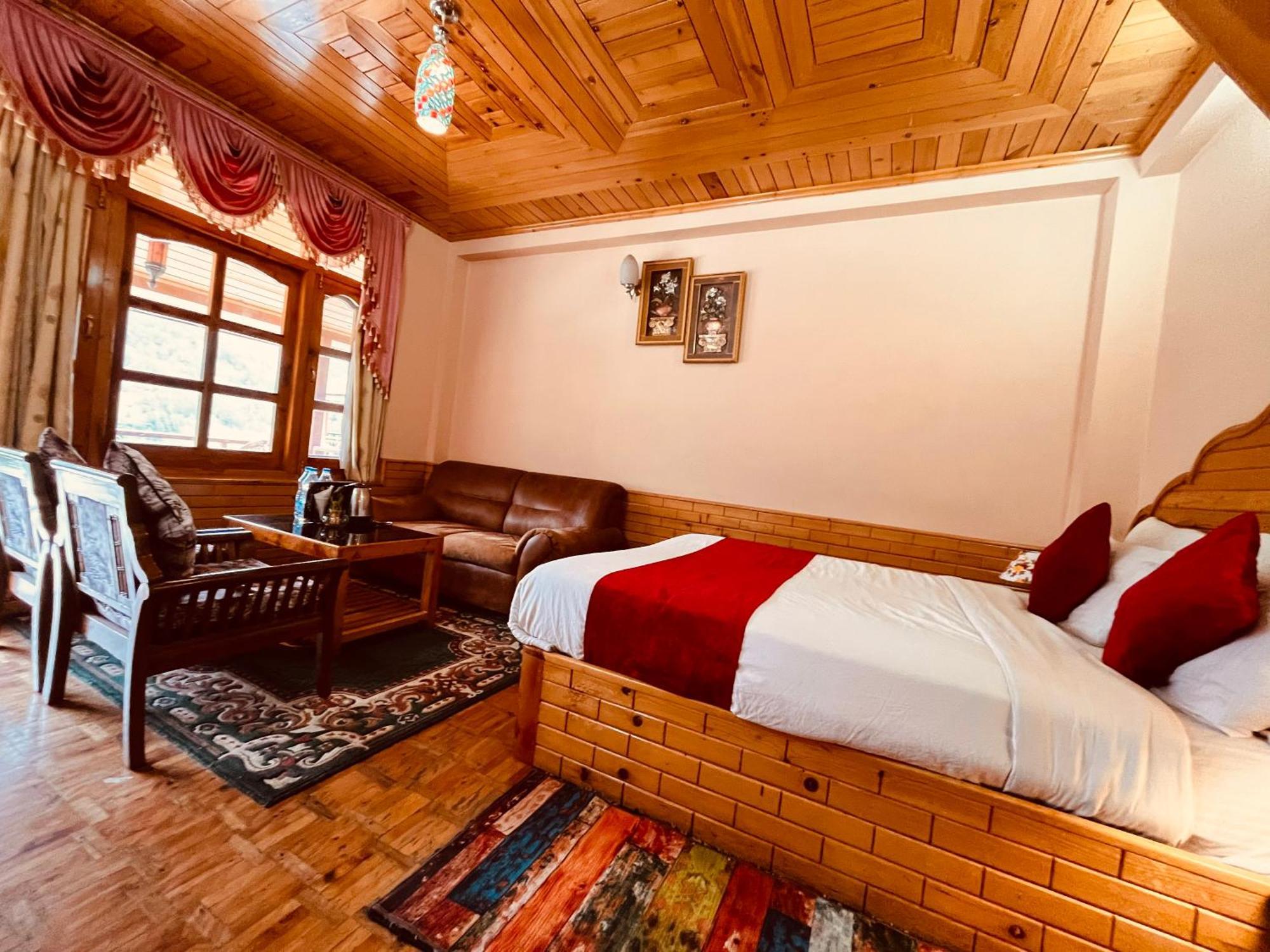 The Hollywood Vibes - #Riverview #Premium Rooms #Prime Location #Most Awarded #Parking #Top Rated #Open Terrace #Best Selling Hotel In Manali Ngoại thất bức ảnh