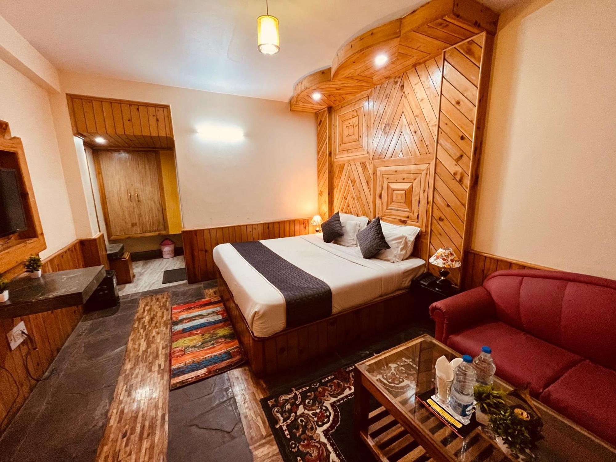 The Hollywood Vibes - #Riverview #Premium Rooms #Prime Location #Most Awarded #Parking #Top Rated #Open Terrace #Best Selling Hotel In Manali Ngoại thất bức ảnh